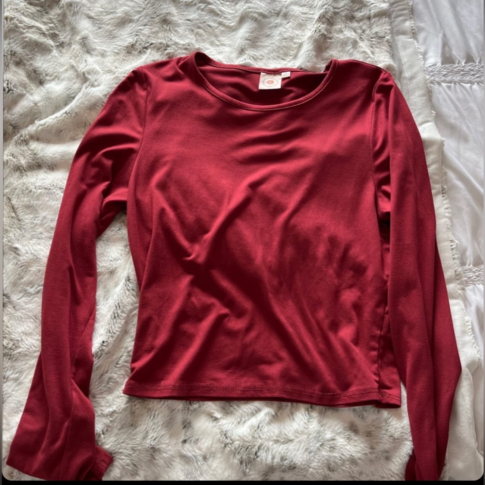 Maroon long sleeve shirt